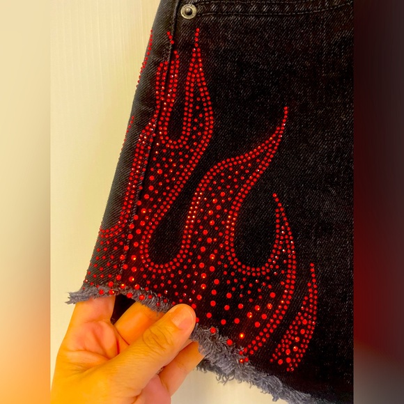 Carmar black denim Beatrice skirt with rhinestone flames Size 27 Goth, Grunge, - Picture 5 of 8